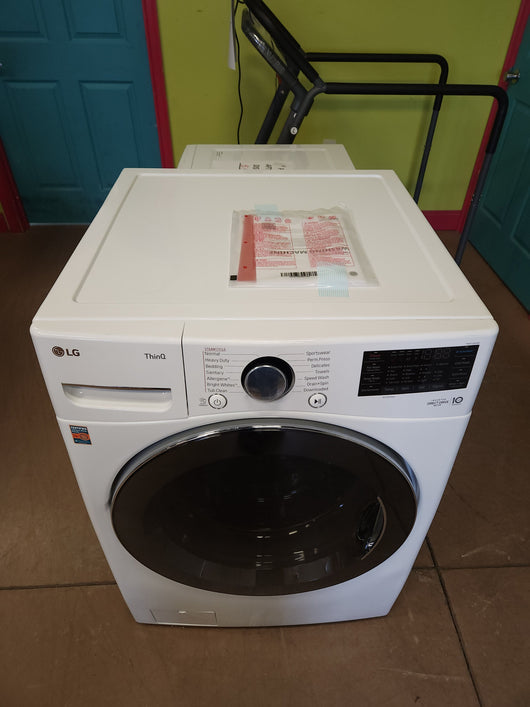 LG 4.5 cu. ft. Front Load Washer with TurboWash 360 Technology and 7.4 cu. ft. GAS Dryer with TurboSteam! (GAS DRYER & WASHER)