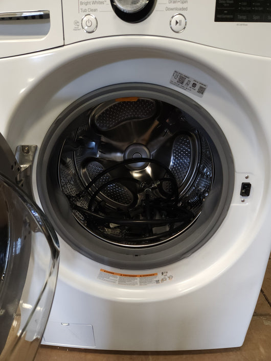 LG 4.5 cu. ft. Front Load Washer with TurboWash 360 Technology and 7.4 cu. ft. GAS Dryer with TurboSteam! (GAS DRYER & WASHER)