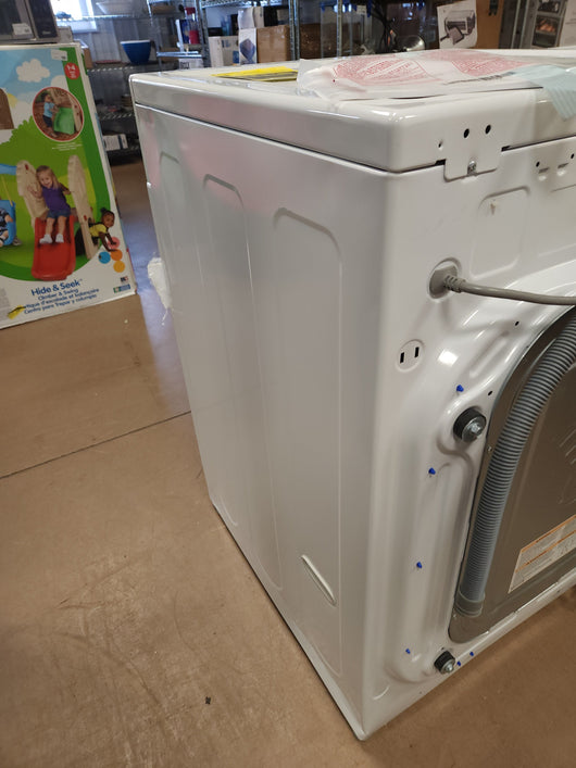 LG 4.5 cu. ft. Front Load Washer with TurboWash 360 Technology!

-Brand new out of the box 