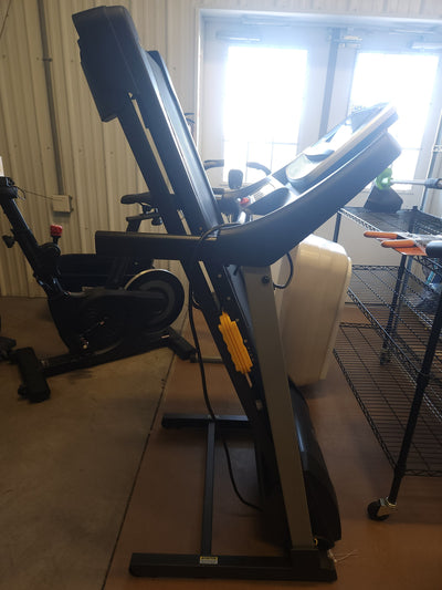 Gold’s Gym Trainer 720 Treadmill!

-Brand new and Assembled 

-CLEARANCE ITEM!!!   -   (AUTOMATICLY 20% OFF AT CHECKOUT!!!)   -   (PRICE AFTER 20% OFF = $399.00)