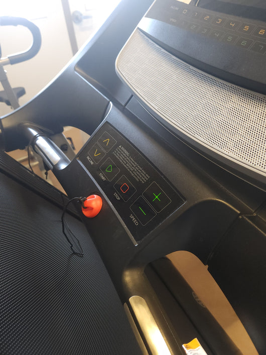 Gold’s Gym Trainer 720 Treadmill!

-Brand new and Assembled 

-CLEARANCE ITEM!!!   -   (AUTOMATICLY 20% OFF AT CHECKOUT!!!)   -   (PRICE AFTER 20% OFF = $399.00)