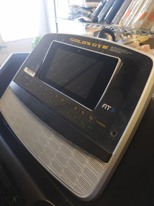 Gold’s Gym Trainer 720 Treadmill!

-Brand new and Assembled 

-CLEARANCE ITEM!!!   -   (AUTOMATICLY 20% OFF AT CHECKOUT!!!)   -   (PRICE AFTER 20% OFF = $399.00)