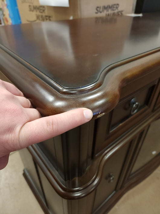 ALTRA BUCKINGHAM SOLIF WOOD CONSOLE TABLE!

-Brand New, but does have some very light chips/scratches from shipping, photos shown