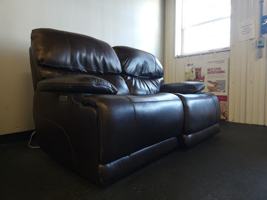 Ridgewin Leather Power Reclining Loveseat, Brown!! NEW OUT OF THE BOX - RIGHT SIDE HAS NO POWER!

-Brand new out of the box, but the right side has no power, left side works perfectly. (Photos Shown)