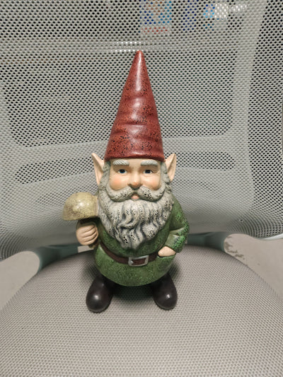 Garden Gnome in Tunic W/Mushroom!

-Brand new in the box (Taken out for photos