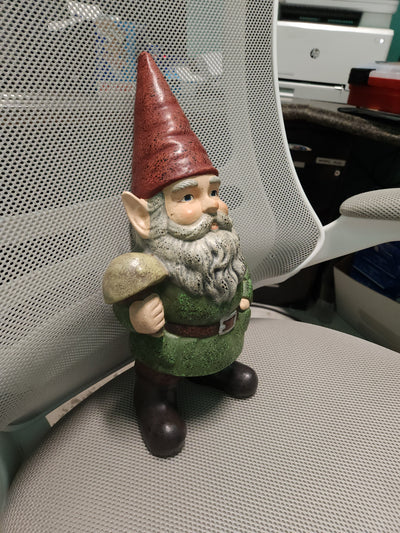 Garden Gnome in Tunic W/Mushroom!

-Brand new in the box (Taken out for photos