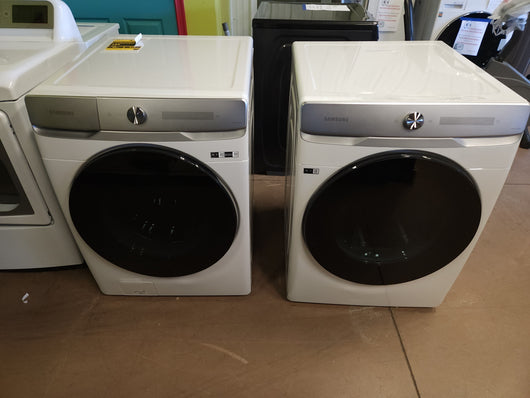 Samsung 5.0 cu. ft. Extra-Large Capacity Smart Dial Front Load Washer with CleanGuard and 7.5 cu. ft. Smart Dial GAS Dryer! (USED ONCE - VERY CLEAN - BOTH)

-WASHER/DRYER SET, BOTH USED, BOTH ARE VERY CLEAN AND WORK PERFECTLY! (DRYER IS GAS)