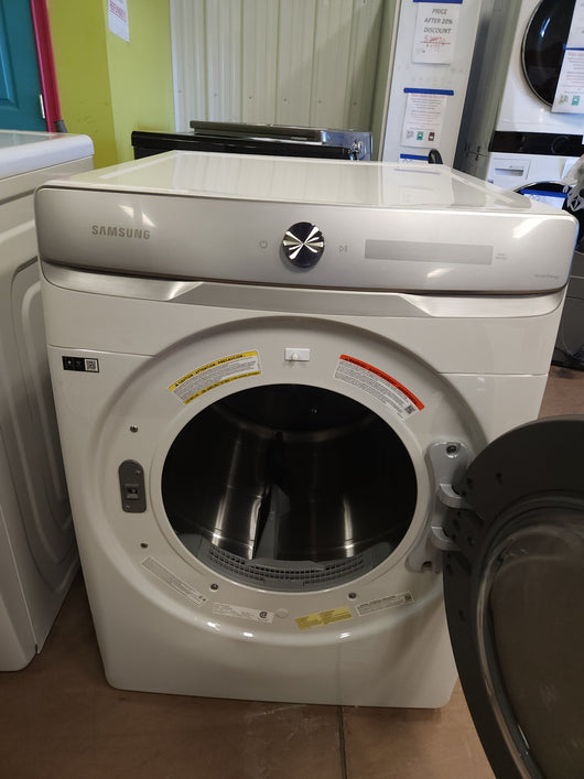 Samsung 5.0 cu. ft. Extra-Large Capacity Smart Dial Front Load Washer with CleanGuard and 7.5 cu. ft. Smart Dial GAS Dryer! (USED ONCE - VERY CLEAN - BOTH)

-WASHER/DRYER SET, BOTH USED, BOTH ARE VERY CLEAN AND WORK PERFECTLY! (DRYER IS GAS)