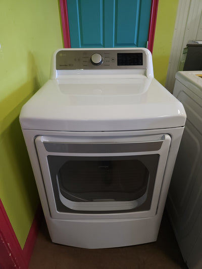 LG - 7.3 Cu Ft Gas Dryer with Sensor Dry - White! (USED - SCRATCHED)

-Dryer was tested and works perfectly, but was used and does have some scratches on the left side!