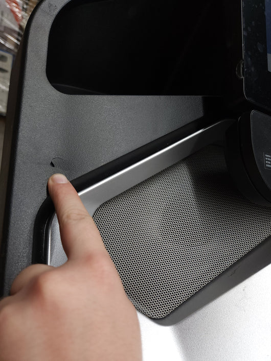 ProForm Pro 9000 Smart Treadmill!

-Brand new and already assembled! -(Has a small chip in plastic and color is rubbed off some under display Numbers, photos shown)