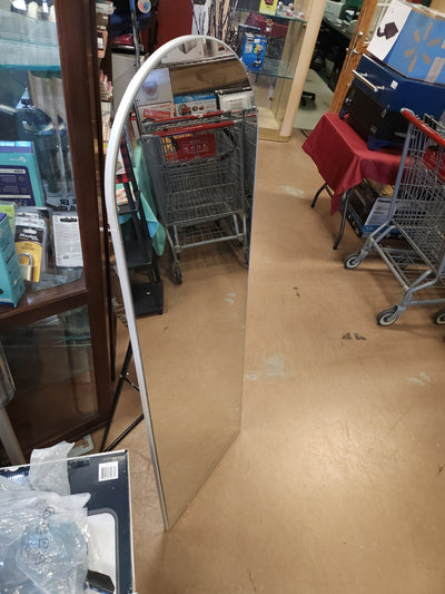 5Ft Standing Mirror! 

-Brand new out of the box, does have a small chip from shipping, photos shown