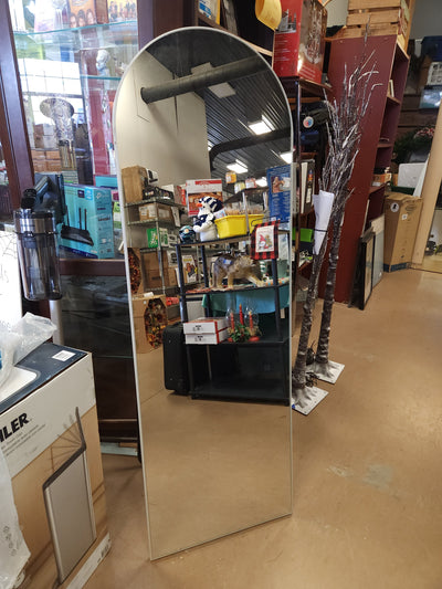 5Ft Standing Mirror! 

-Brand new out of the box, does have a small chip from shipping, photos shown