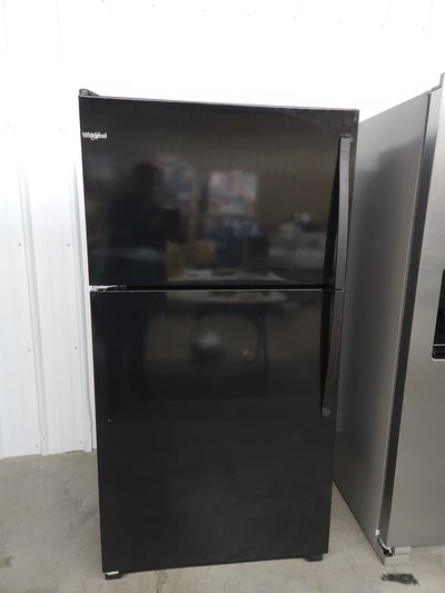 Whirlpool  20.5-cu ft Top-Freezer Refrigerator (Black)!

-Brand New - Scratch/DENT (Only scratch on this fridge is on the freezer door, photos shown)