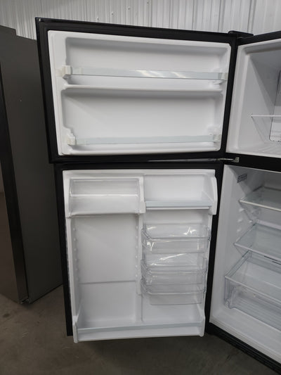 Whirlpool  20.5-cu ft Top-Freezer Refrigerator (Black)!

-Brand New - Scratch/DENT (Only scratch on this fridge is on the freezer door, photos shown)