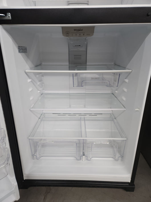 Whirlpool  20.5-cu ft Top-Freezer Refrigerator (Black)!

-Brand New - Scratch/DENT (Only scratch on this fridge is on the freezer door, photos shown)
