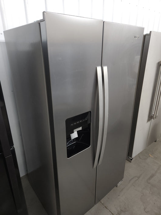 Whirlpool  24.6-cu ft Side-by-Side Refrigerator with Ice Maker (Fingerprint Resistant Stainless Steel)!

-Brand new - Scratch/DENT! (NEW never used, Does have a small scratch on the door and handle, photos shown)