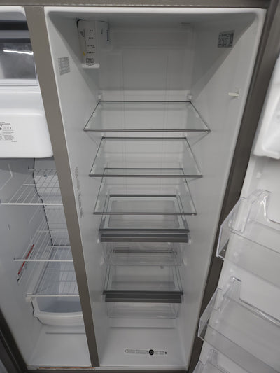 Whirlpool  24.6-cu ft Side-by-Side Refrigerator with Ice Maker (Fingerprint Resistant Stainless Steel)!

-Brand new - Scratch/DENT! (NEW never used, Does have a small scratch on the door and handle, photos shown)