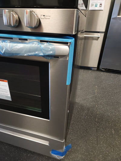 Frigidaire  30-in 5 Burners 5-cu ft Self-cleaning Freestanding Gas Range (Easycare Stainless Steel)!

-Brand new out of the box but is lightly dented from shipping, photos shown