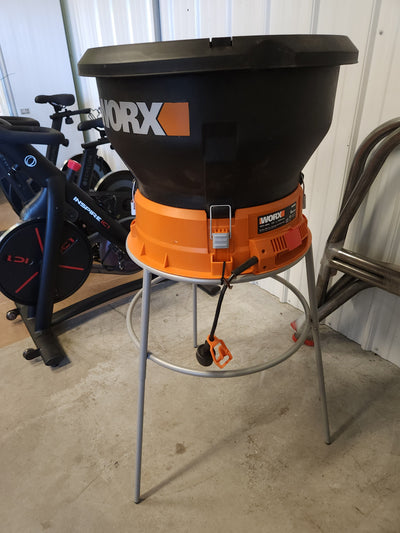 WORX WG430 13 Amp Electric Leaf Mulcher! (USED ONCE)