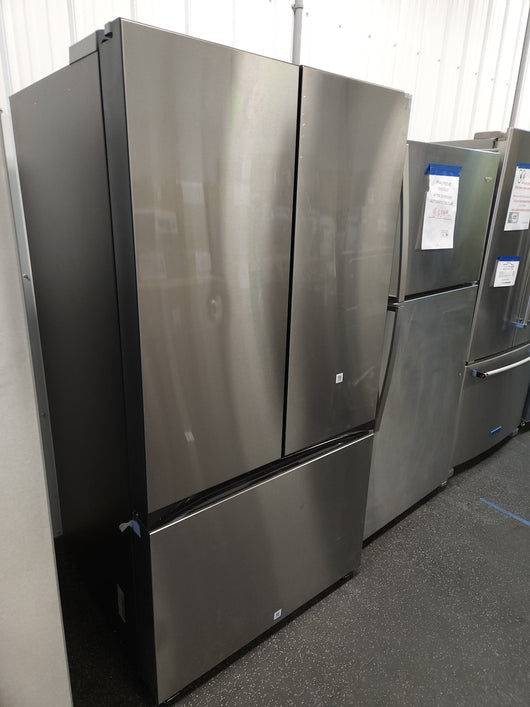 Samsung  Bespoke 30.1-cu ft French Door Refrigerator with Dual Ice Maker (Stainless Steel- All Panels) ENERGY STAR)!

-Brand new, has a very small indent on the door from shipping, photos shown