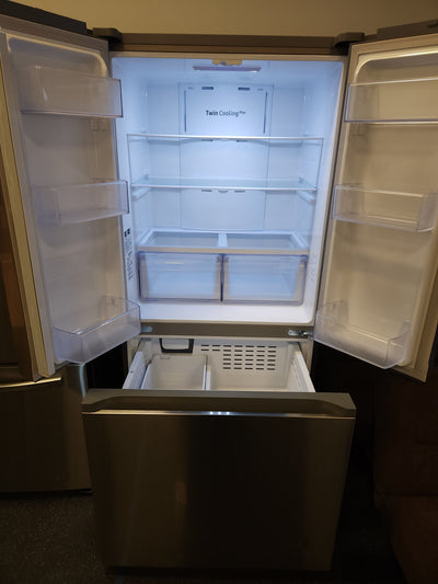 Samsung  17.5-cu ft Counter-depth French Door Refrigerator with Ice Maker (Fingerprint Resistant Stainless Steel) ENERGY STAR**New,Scratch and dent**