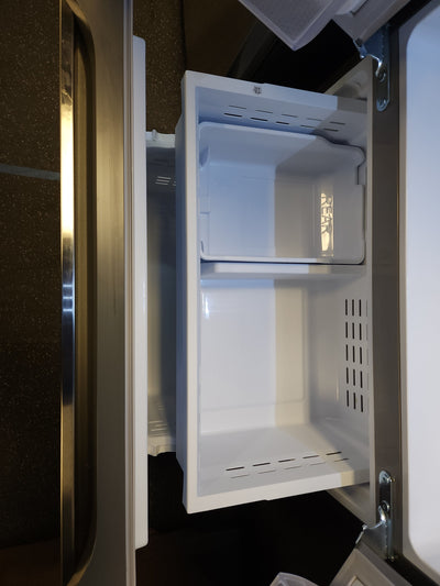 Samsung  17.5-cu ft Counter-depth French Door Refrigerator with Ice Maker (Fingerprint Resistant Stainless Steel) ENERGY STAR**New,Scratch and dent**