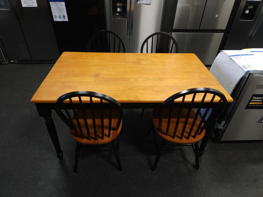 Better Homes and Gardens Autumn Lane Farmhouse 5-Piece Dining Set Bundle, Black and Oak!

-Brand new and Assembled but The Table does have one very small chip on top, photos shown)