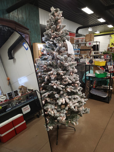 Holiday Time 7.5-Foot Pre-Lit Flocked Frisco Pine Artificial Christmas Tree!

-Brand new out of the box (We do have original box)