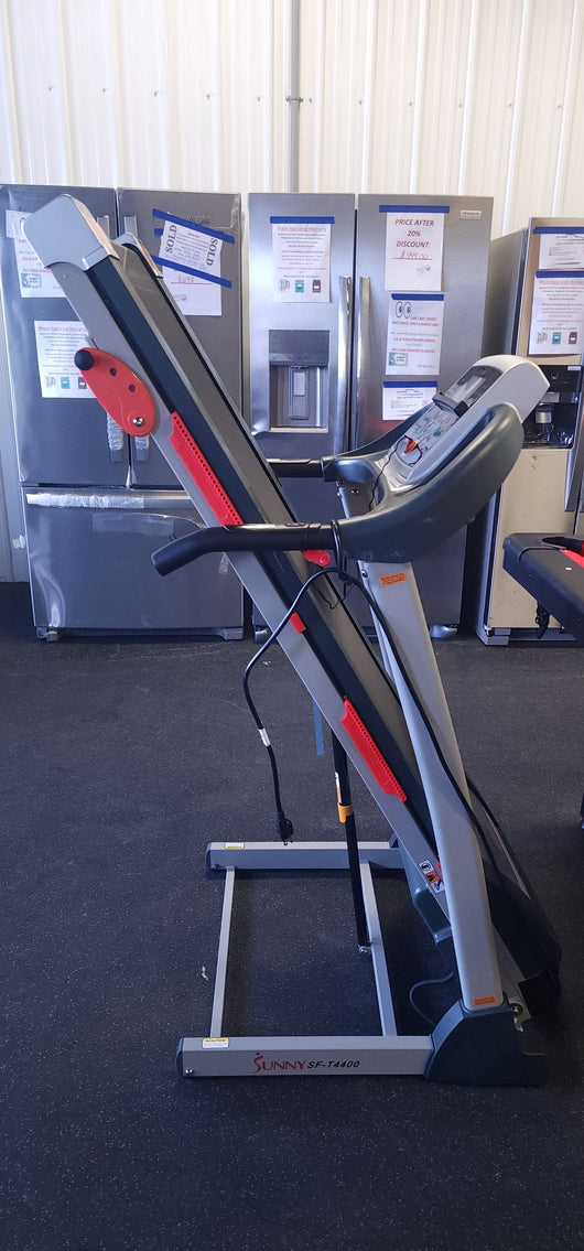 Sunny Health & Fitness Treadmill with Manual Incline, Pulse Sensors, Folding, LCD Monitor for Exercise SF-T4400! 

-New & Assembled but does have some cracked plastics from shipping, photos shown