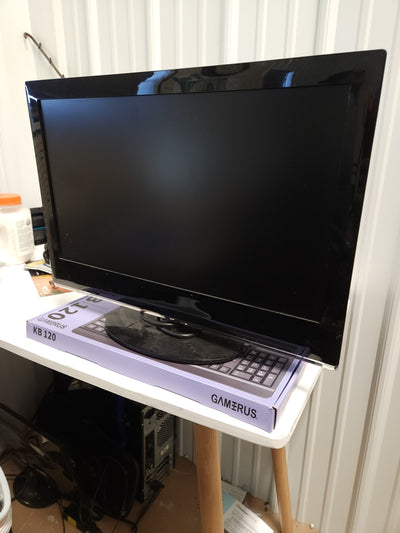 Dell Optiplex 3040-SFF, Core i5-6500 3.2GHz, 8GB RAM, 256GB Solid State Drive, DVDRW, Windows 10 Pro 64bit (Renewed) - & A Used HD Monitor!