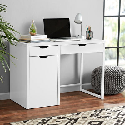 Mainstays Perkins Desk with Metal Frame, White!

-Brand new in the box
