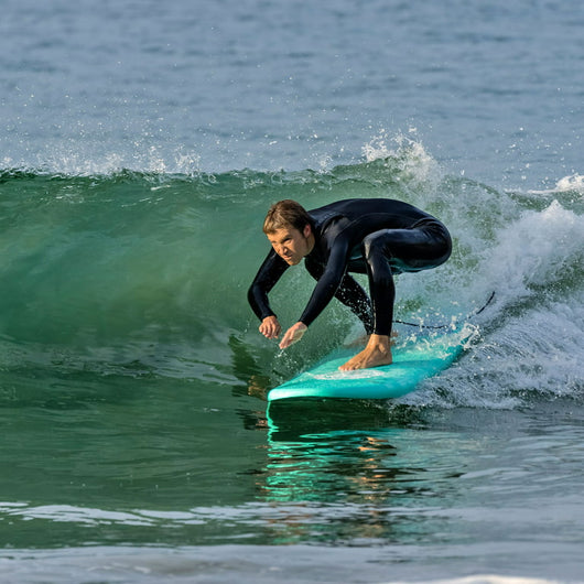 Bloo Tide 8 Ft. Soft Top Surfboard, Leash and Fins Included!

-Brand new wrapped in plastic