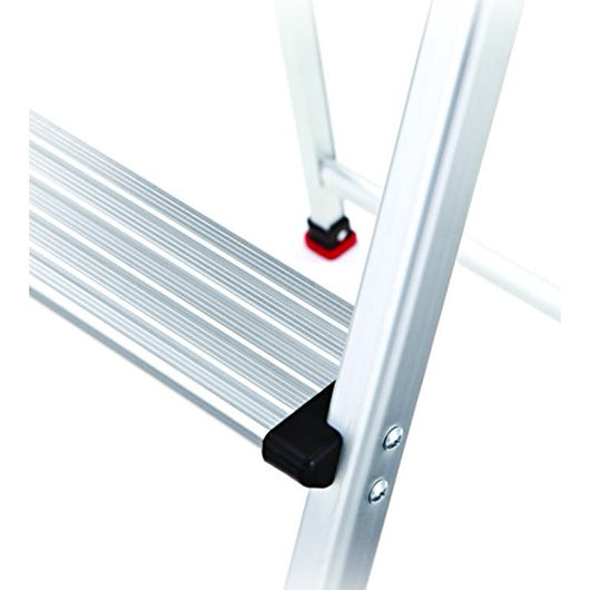 Rubbermaid 3-step Lightweight Aluminum Step Stool With Project Top!

-Brand new out of the box 