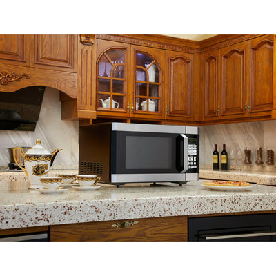 Hamilton Beach 1.6 Cu. ft. Digital Microwave Oven, Stainless Steel!

-Brand new in the box 