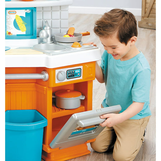 Little Tikes Home Grown Kitchen Set - Role Play Realistic Kid Playset!

-Brand new in the box 