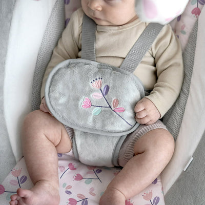 Ingenuity SimpleComfort Multi-Direction Compact Baby Swing with Vibrating Seat - Cassidy (Pink)!

-Brand new in the box 