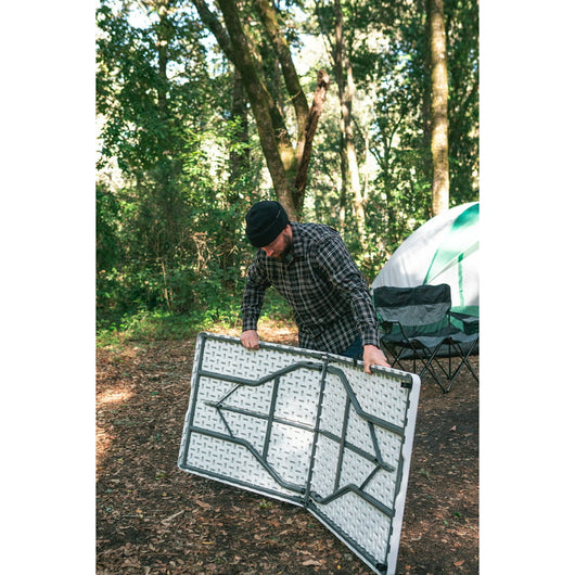 Stansport Camping Table, White!

-Brand new but is scratch/dented/dirty from shipping, work perfectly, photos shown