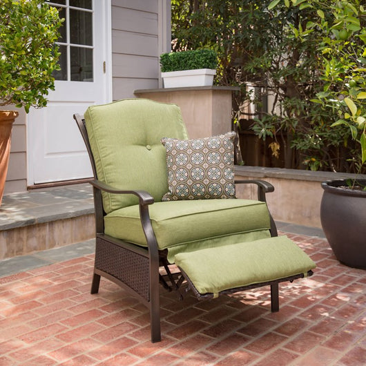 Better Homes & Gardens Providence with Cushion Wicker Outdoor Lounge Chair - Green!

-Brand new and assembled 