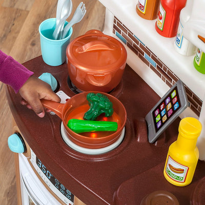 Step2 Fun With Friends Kitchen Tan Kitchen Play Set!

-Brand new in the box 