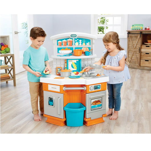 Little Tikes Home Grown Kitchen Set - Role Play Realistic Kid Playset!

-Brand new in the box 