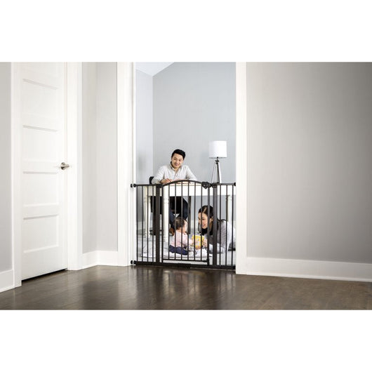 Regalo Extra Wide Easy Step® Arched Décor Walk Thru Baby Safety Gate, Bronze, Ages 6 to 24 Months!

-Brand new in the box 