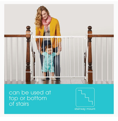 Summer Metal Banister and Stair Safety Baby Gate!! NEW IN BOX!!