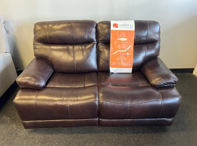 Ridgewin Leather Power Reclining Loveseat, Brown!! NEW OUT OF THE BOX - RIGHT SIDE HAS NO POWER!

-Brand new out of the box, but the right side has no power, left side works perfectly. (Photos Shown)
