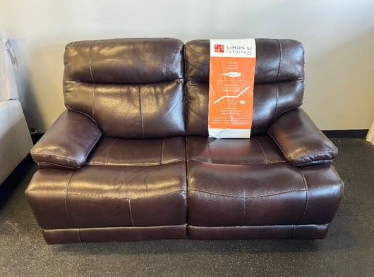 Ridgewin Leather Power Reclining Loveseat, Brown!! NEW OUT OF THE BOX - RIGHT SIDE HAS NO POWER!

-Brand new out of the box, but the right side has no power, left side works perfectly. (Photos Shown)