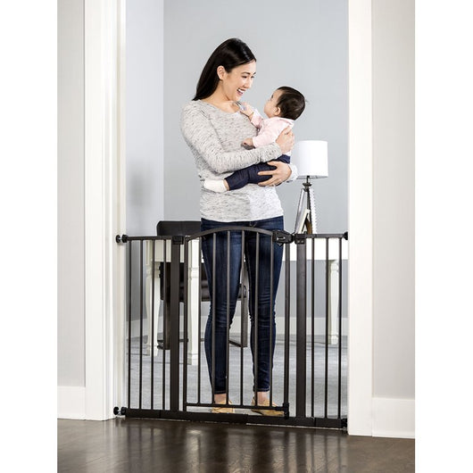 Regalo Extra Wide Easy Step® Arched Décor Walk Thru Baby Safety Gate, Bronze, Ages 6 to 24 Months!

-Brand new in the box 
