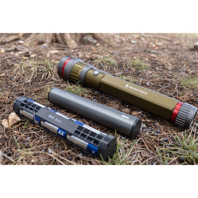 Swiss Tech 6500 Lumen Dual Power Rechargeable LED Flashlight with Charging Bank!

-Brand new in the box 