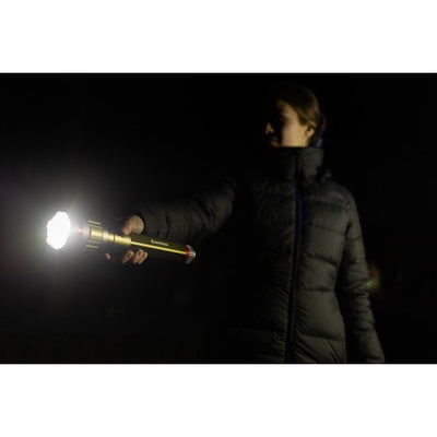 Swiss Tech 6500 Lumen Dual Power Rechargeable LED Flashlight with Charging Bank!

-Brand new in the box 