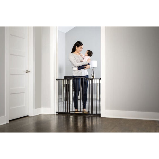 Regalo Extra Wide Easy Step® Arched Décor Walk Thru Baby Safety Gate, Bronze, Ages 6 to 24 Months!

-Brand new in the box 