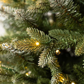 4.5' Pre-Lit Radiant Micro LED Artificial Potted Tree!

-Brand new in the box

-200 Total LED Lights