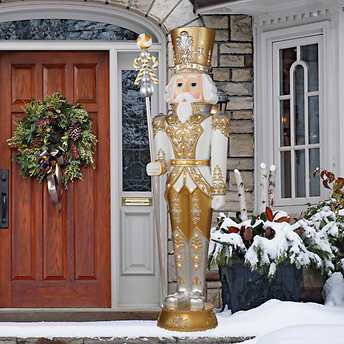 8' LED Metallic Grand Nutcracker with Music!

-Brand new in the box (Box is very tall - must bring TRUCK or Trailer for pickup)